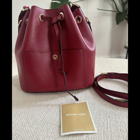 Michael Kors Cherry Red Bucket Bag - Picture 4 of 12